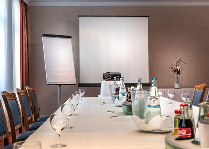 Alte Wache Hotel 3*